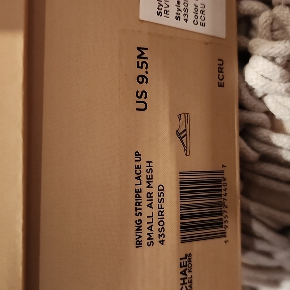 NWT Michael Kors Womens Sneakers - Picture 2 of 9